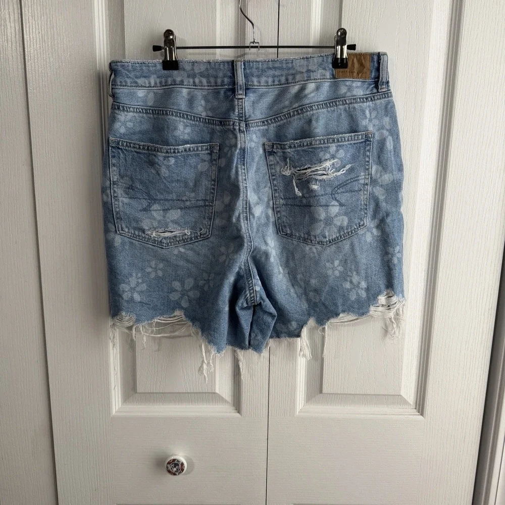 American Eagle Highest Rise Baggy Short Daisy‎ Print Women's Size 12 Beach Boho